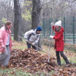 V červeném modýlku